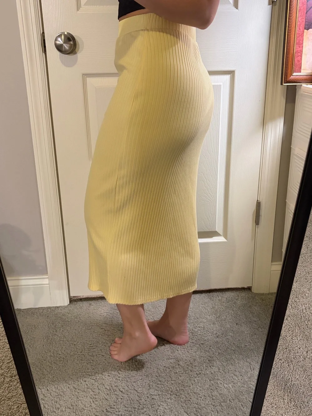 Old Navy Ribbed Knit Midi Skirt - Yellow